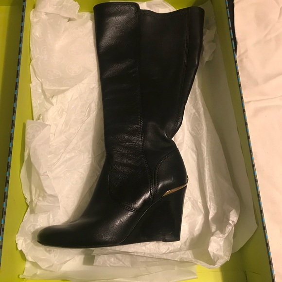 Tory Burch Hendrin Boot - Picture 3 of 3